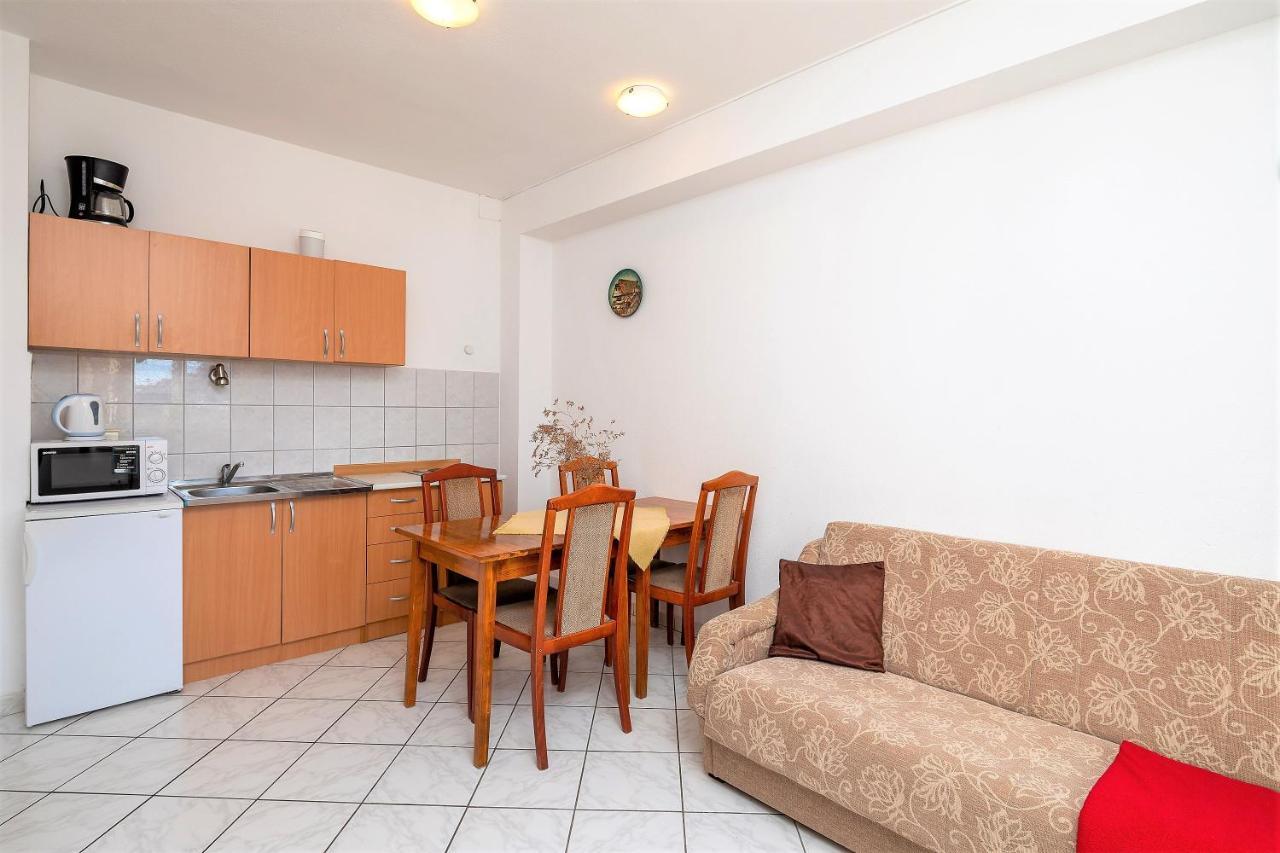 Germania Rooms & Apartments Целина Екстериор снимка