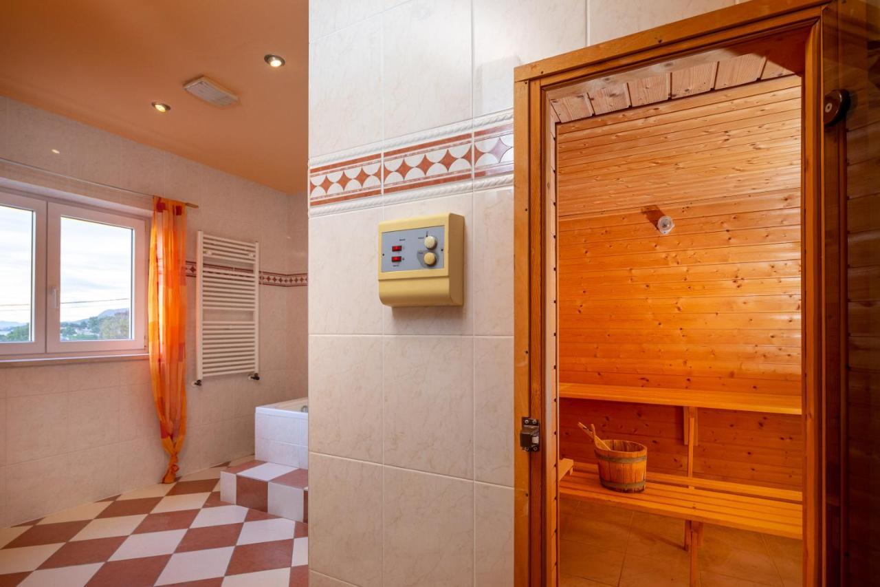 Germania Rooms & Apartments Целина Екстериор снимка