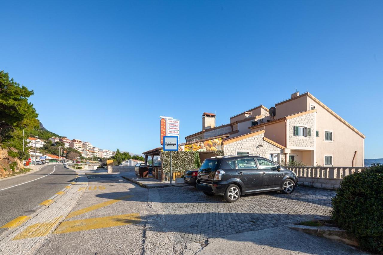 Germania Rooms & Apartments Целина Екстериор снимка