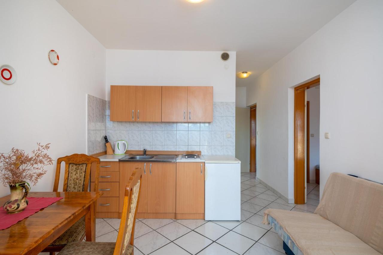 Germania Rooms & Apartments Целина Екстериор снимка