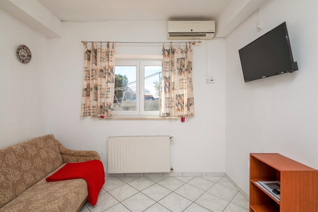 Germania Rooms & Apartments Целина Екстериор снимка