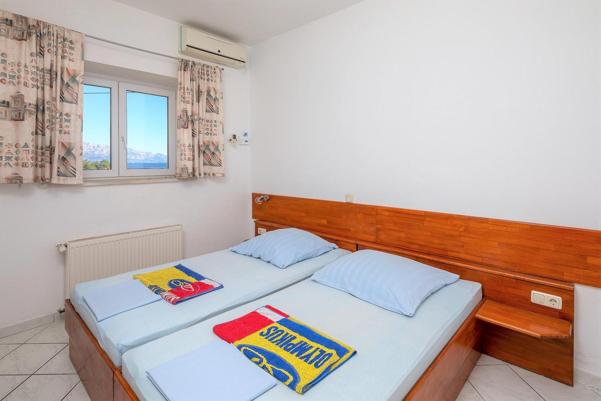 Germania Rooms & Apartments Целина Стая снимка