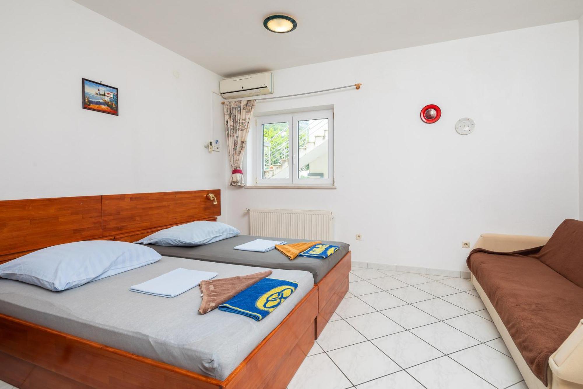 Germania Rooms & Apartments Целина Екстериор снимка