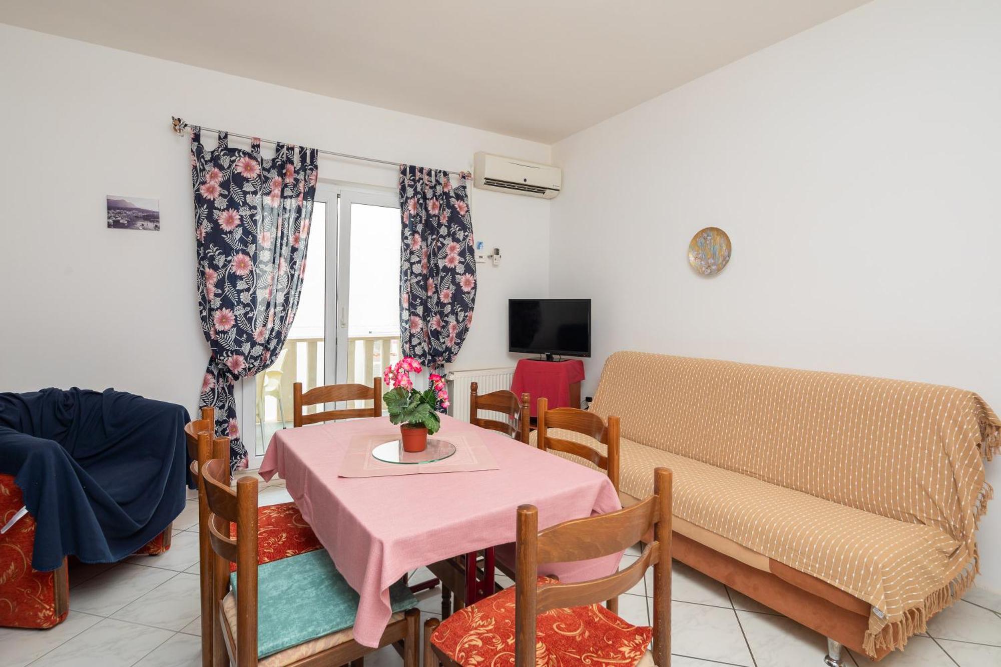 Germania Rooms & Apartments Целина Екстериор снимка