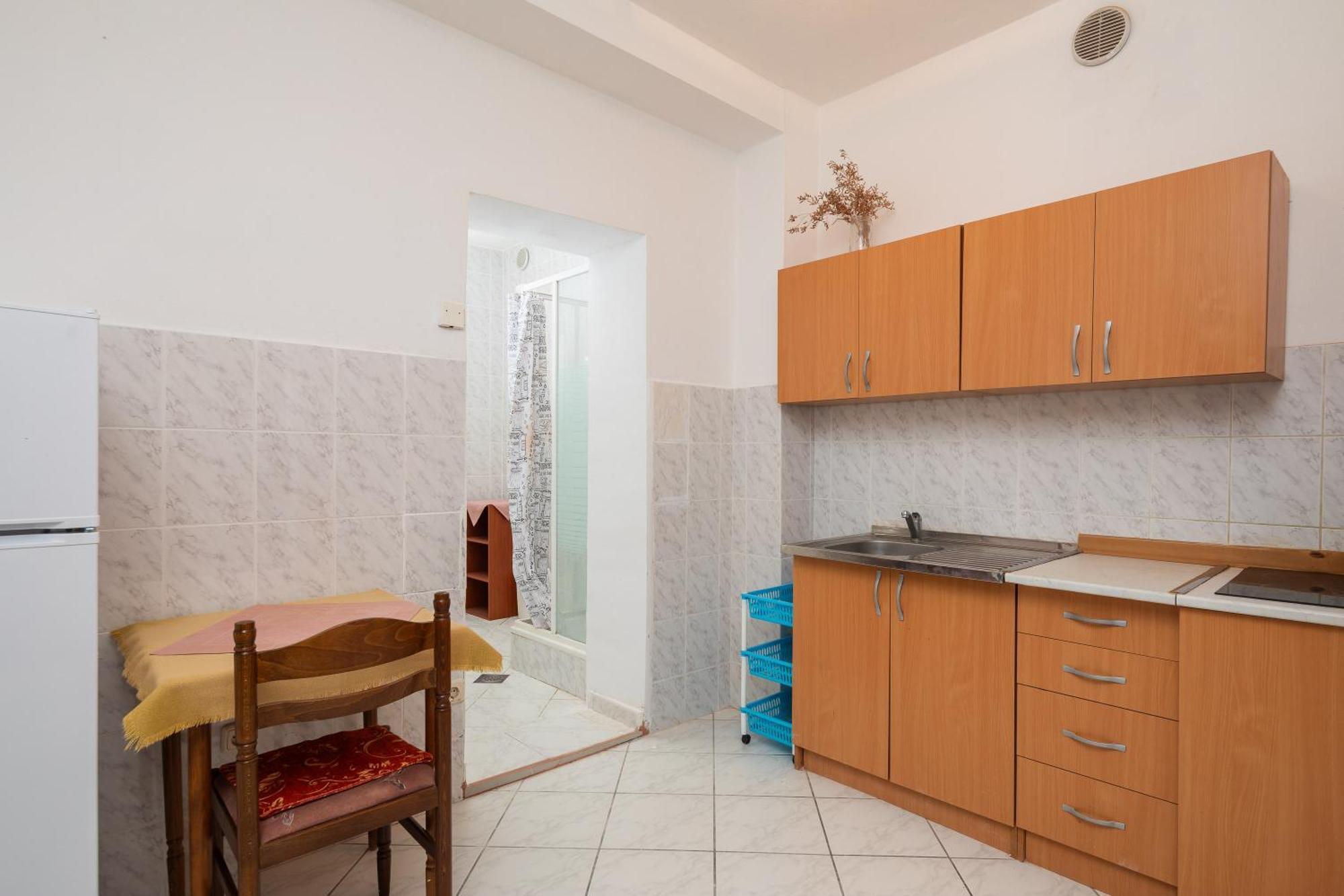 Germania Rooms & Apartments Целина Екстериор снимка